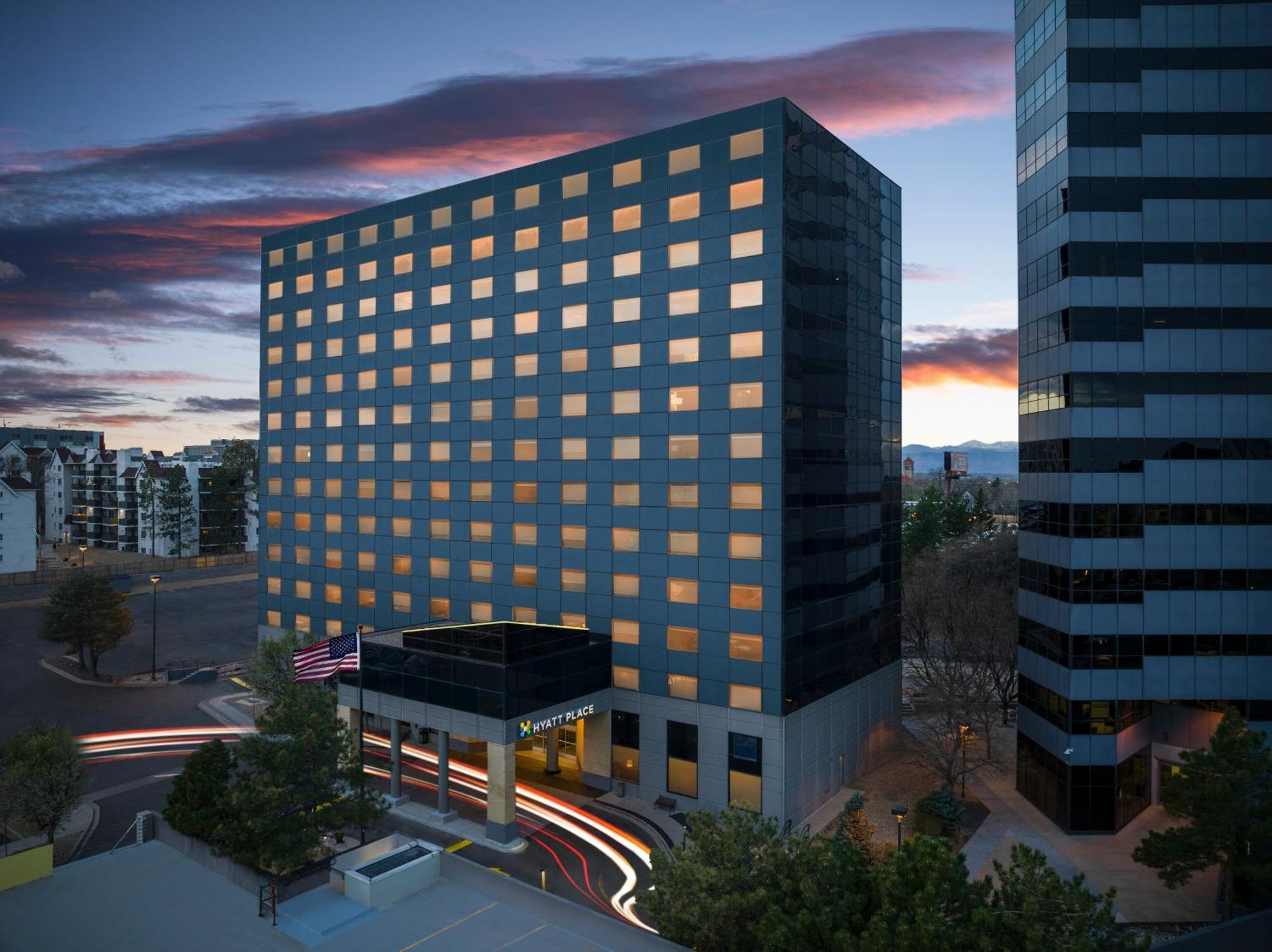 Hyatt Place Denver Cherry Creek Hotel Exterior photo